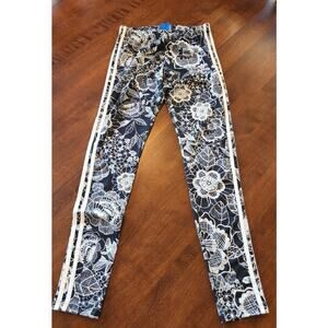 ADIDAS blue and white floral striped leggings size‎ small